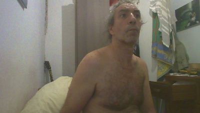 Titou06100 live cam on Cam4