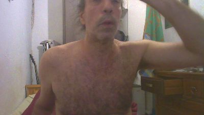 Titou06100 live cam on Cam4