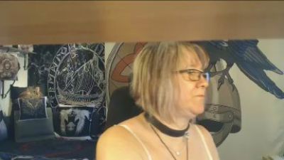 Titten_Luder live cam on Cam4