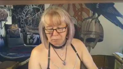 Titten_Luder live cam on Cam4