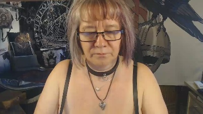 Titten_Luder live cam on Cam4