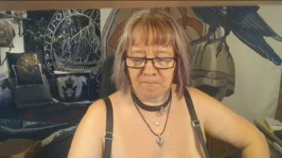 Titten_Luder live cam on Cam4
