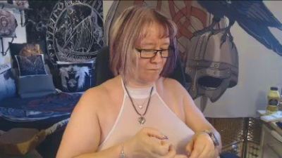 Titten_Luder live cam on Cam4