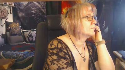 Titten_Luder live cam on Cam4