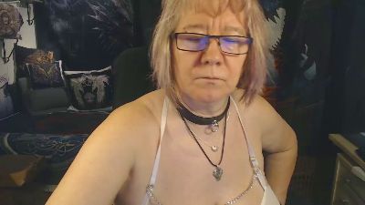 Titten_Luder live cam on Cam4