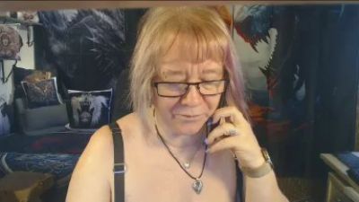 Titten_Luder live cam on Cam4