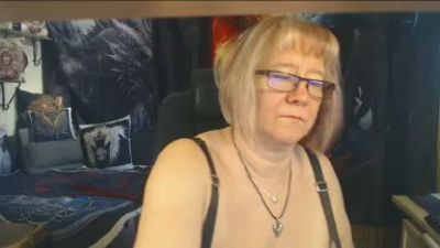 Titten_Luder live cam on Cam4