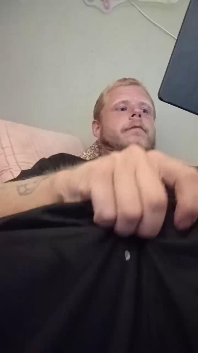 Tmoney1995 live cam on Cam4