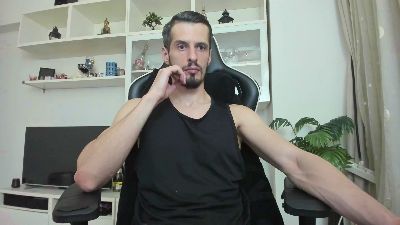 ToddClaytonn live cam on Cam4