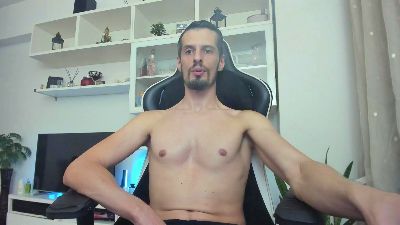 ToddClaytonn live cam on Cam4