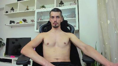 ToddClaytonn live cam on Cam4