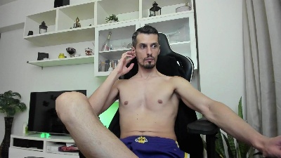 ToddClaytonn live cam on Cam4