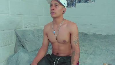 Toji_zenin97 live cam on Cam4