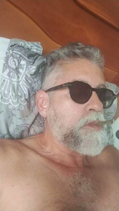 TomZyon live cam on Cam4