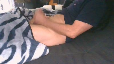 Tom_98 live cam on Cam4