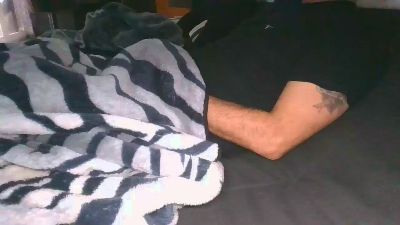 Tom_98 live cam on Cam4