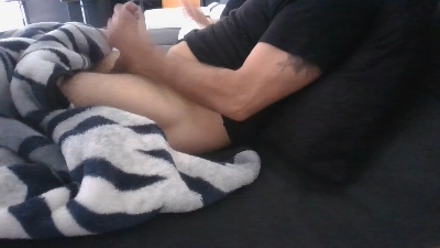 Tom_98 live cam on Cam4