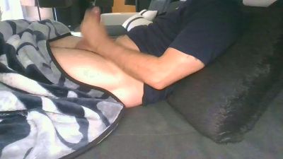 Tom_98 live cam on Cam4