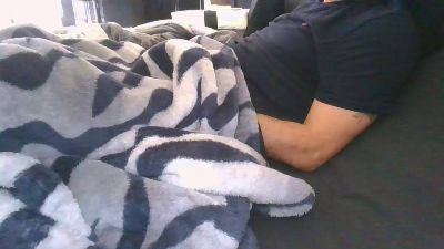 Tom_98 live cam on Cam4