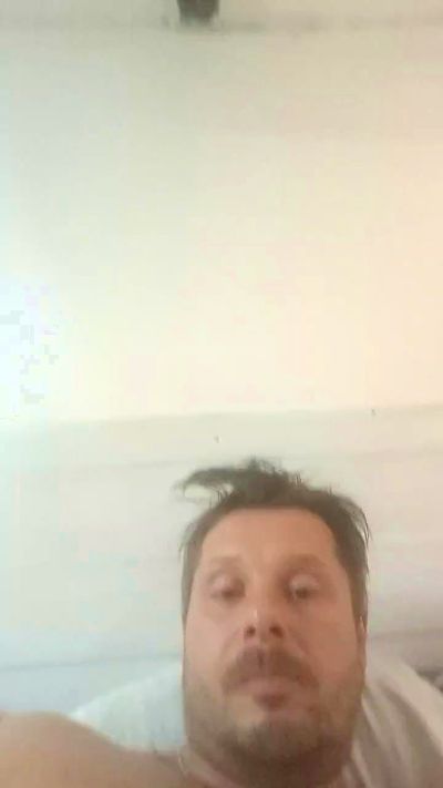 Tomasek live cam on Cam4
