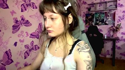 TomiGarriepy live cam on Cam4