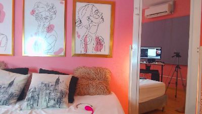TomieeDarkk live cam on Cam4