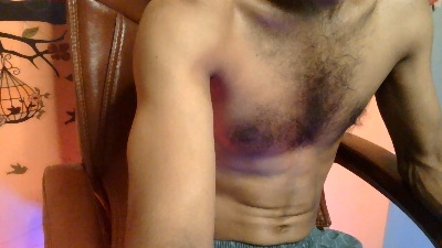 Tomly live cam on Cam4