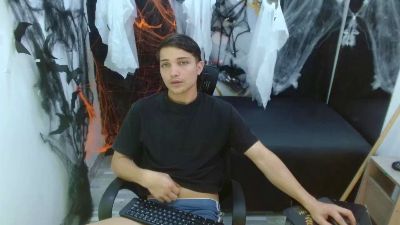 TommyDans live cam on Cam4