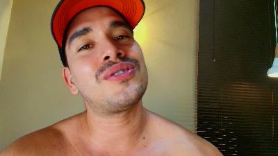 Tommy_John live cam on Cam4