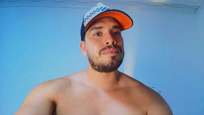 Tommy_John live cam on Cam4