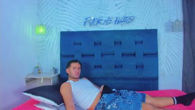 Tommy_Miller4 live cam on Cam4