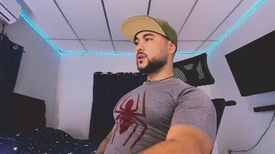 Tommy_Sccot live cam on Cam4