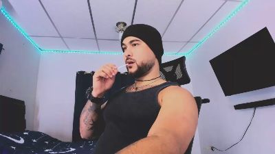 Tommy_Sccot live cam on Cam4