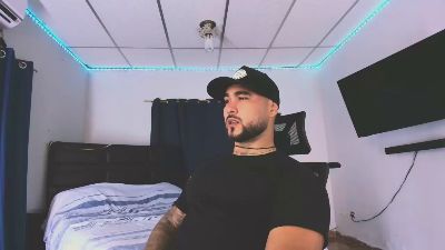Tommy_Sccot live cam on Cam4