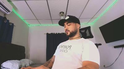 Tommy_Sccot live cam on Cam4