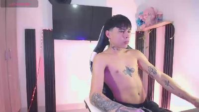 Tommy_Sex19 live cam on Cam4