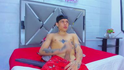 Tommy_Sex19 live cam on Cam4