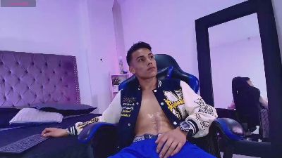 Tommy_West_ live cam on Cam4