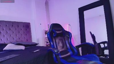 Tommy_West_ live cam on Cam4