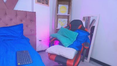 Tommy_West_ live cam on Cam4
