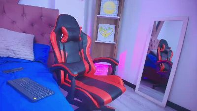 Tommy_West_ live cam on Cam4