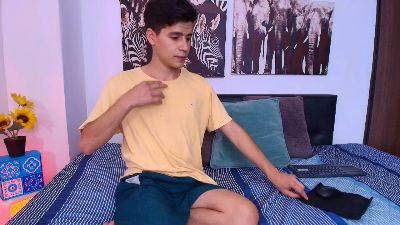Tommy_carlos live cam on Cam4
