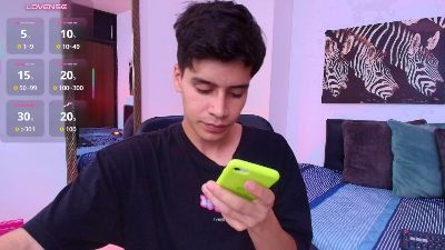 Tommy_carlos live cam on Cam4