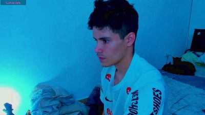 Tommy_carlos live cam on Cam4