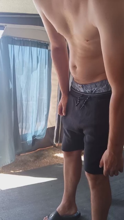 Tommybzh29 live cam on Cam4