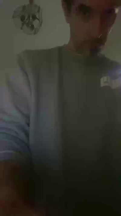 Tomymaherr_P live cam on Cam4