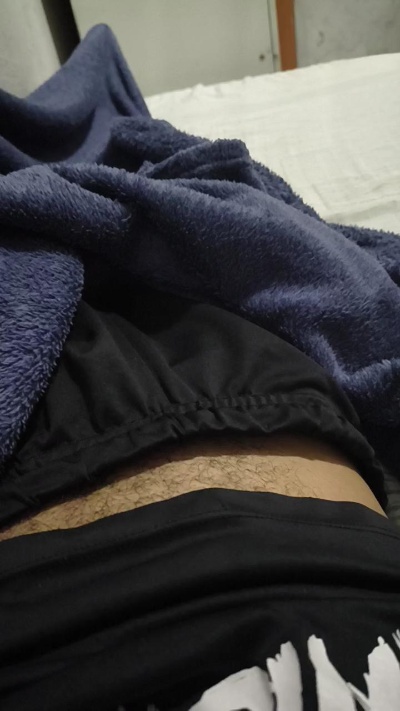 Ton8795 live cam on Cam4