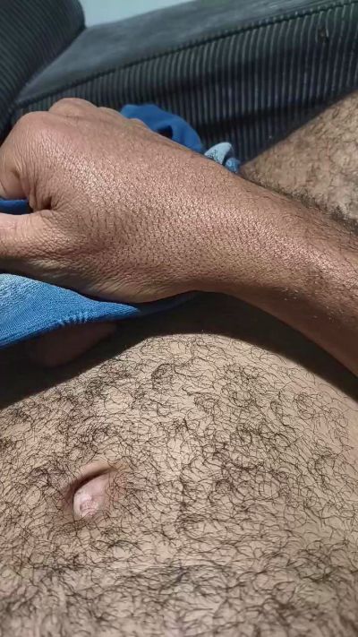 Ton8795 live cam on Cam4