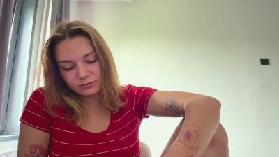 TonaMccaleb live cam on Cam4