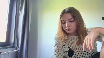 TonaMccaleb live cam on Cam4